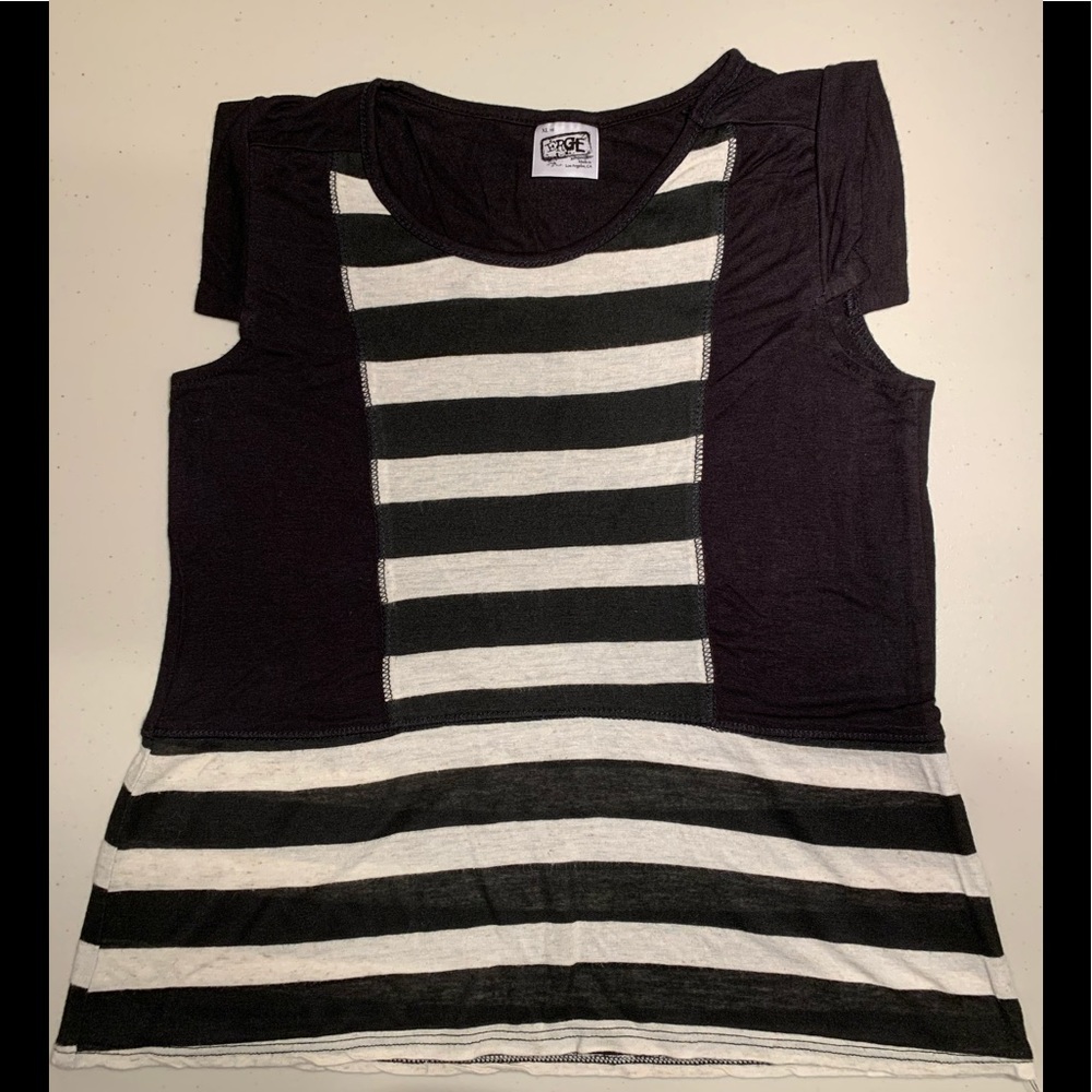 Urge Design Striped Tee Girl XL 16
